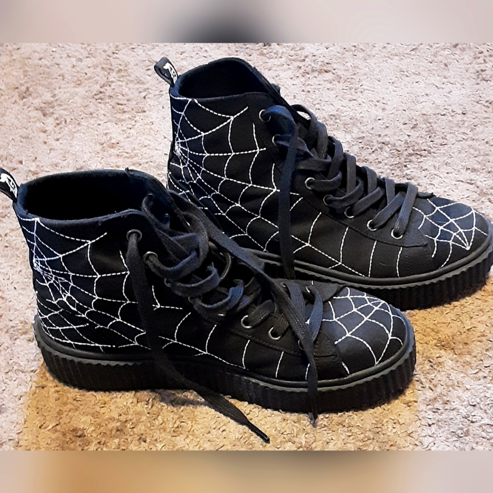 Demonia Sneeker 250